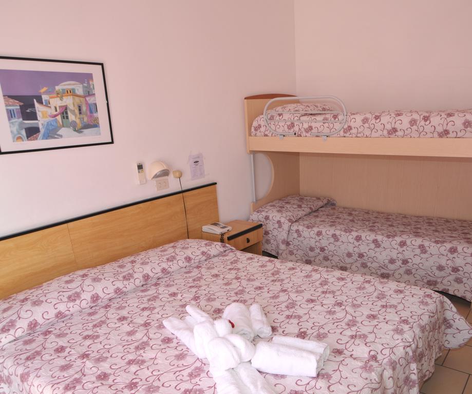 Hotel Levante Cervia Kültér fotó
